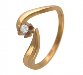 Кольцо из комбинированного золота 750 пробы с бриллиантом