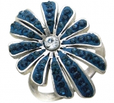 Кольцо с кристаллом Сваровски из серебра 925 пробы