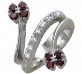 Кольцо с фианитами из серебра 925 пробы