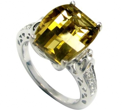 Кольцо из серебра 925 пробы с кварцем, топазом